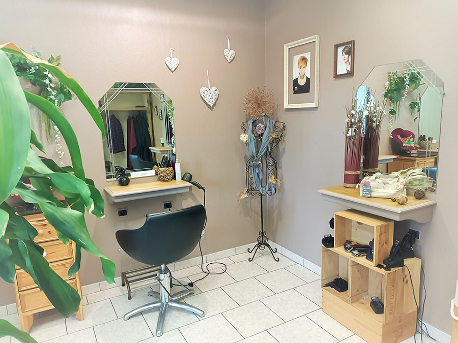 Quelle est la coiffure la plus adaptée pour une femme de 55 ans ?, Le Fleix
